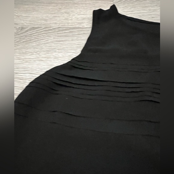 💚4 for $30💚 Naked Zebra Sleeveless Top with Crepe Details - Black - Picture 7 of 7